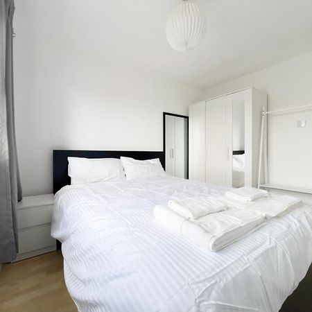Colliers Wood 1 Bed South London Short Stay Mitcham Eksteriør billede